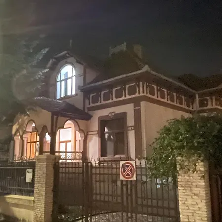 La Poarta Cetatii *